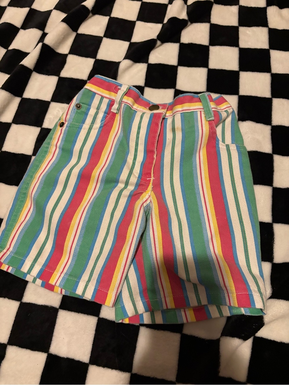 🔴 Vintage size 3 striped shorts